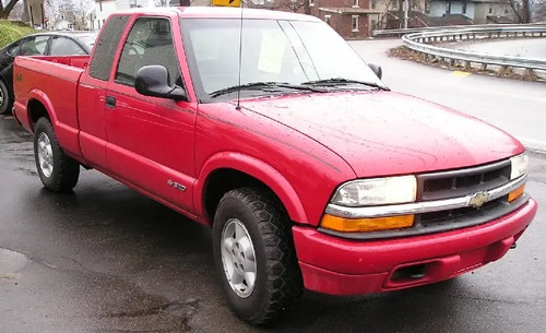 94-04 Chevrolet S10 Cabina Extendida Mica Calavera Cabina