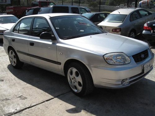 04-06 Dodge Verna Manija Interior Color Negro Lado Izquierdo