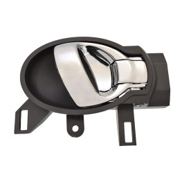 MANIJA INTERIOR NS JUKE 11-17/MARCH 12-20/VERSA 12-19/CUBE 09-14/NOTE 14-18 NEGRA/CROMO PLASTICO TWN HUSHAN 80670-1FA0B Derecho Delantera/Trasera