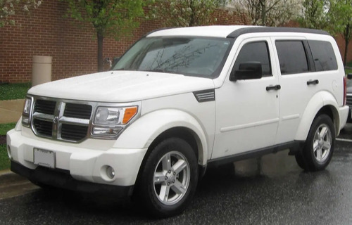 08-12 Dodge Nitro Ganchos Centrales Para Visera 2 Piezas